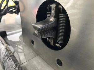 <span class=keywords><strong>Nettoyeur</strong></span> de scories <span class=keywords><strong>laser</strong></span> à fibre JT-C2300 JT-C1050 pour l'enlèvement des scories en aluminium Machine de nettoyage de table de découpe - Product Image 6