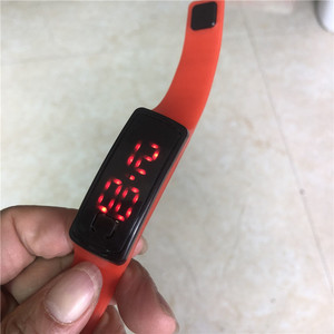 Childrens Electronic Watches Boys Girls Bracelets Korean Style Simple Student Sportswear Plastic Silicone Strap - Product Image 3