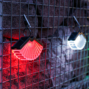 Lampe solaire murale à pince avec capteur intelligent, étanche IP65, pour décoration de jardin, tente de camping, marché nocturne, lumière d'ambiance - Product Image 1