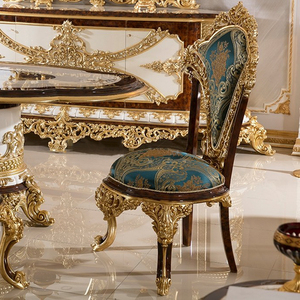 Set di <span class=keywords><strong>Tavolo</strong></span> e Sedie di Lusso per Sala da Pranzo con Cornice Intagliata a Mano, Decorazioni in <span class=keywords><strong>Foglia</strong></span> d'<span class=keywords><strong>Oro</strong></span> e Mobili Dipinti a Mano - Product Image 3