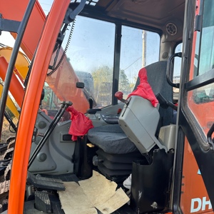 Mini-excavatrice sur chenilles Doosan DH70 DH60 de 7 tonnes, fabriquée en Corée, faible nombre d'heures de fonctionnement, machinerie de terrassement hydraulique - Product Image 5