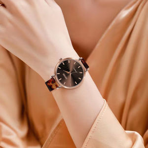 Fabricante de relojes personalizados Reloj de lujo para mujer Relojes de cuarzo personalizados - Product Image 5