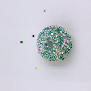 Perles rondes en plastique colorées avec trou traversant pour DIY, accessoires de chaîne de téléphone portable faits à la main - Product Image 2