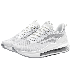 Chaussures de sport décontractées respirantes en maille à lacets de haute qualité pour hommes et femmes, avec semelle intérieure en EVA, idéales pour l'été et l'automne - Product Image 1