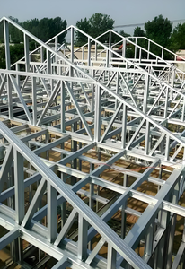 Custom Factory Light Steel Frame Metal Estructurado Columna <span class=keywords><strong>Vigas</strong></span> Kit <span class=keywords><strong>de</strong></span> construcción Garaje <span class=keywords><strong>Precio</strong></span> por tonelada - Product Image 3