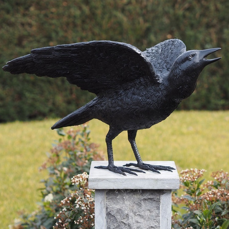 実物大のブロンズカラスの彫刻、翼が開くカラス、販売中| Alibaba.com