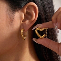 CUMAI Boucles d'oreilles créoles en acier inoxydable plaqué or 18 carats, motif cœur ajouré mixte, pour femme, pour soirée et usage quotidien, bijoux d'oreille en métal, vente en gros