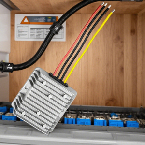 Convertitore DCDC OEM Buck di fabbrica 19V-40V a 15V 10-25A per uso industriale Opzioni di convertitore CC 15V disponibili - Product Image 3