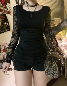 Blusa de encaje negra de manga larga para mujer, blusa sexy ajustada con cuello redondo y espalda transparente - Product Image 6