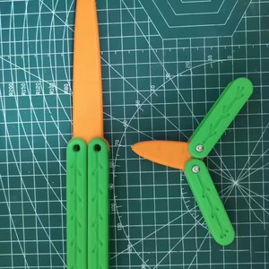 Juguete de corte de plástico 3D con forma de zanahoria para entrenamiento de gravedad, sin filo, divertido y seguro para los dedos, para uso en exteriores - Product Image 2