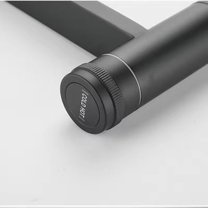 Robinet <span class=keywords><strong>de</strong></span> <span class=keywords><strong>baignoire</strong></span> autoportant en laiton poli noir OEM, support <span class=keywords><strong>de</strong></span> présentation, mitigeur <span class=keywords><strong>de</strong></span> bain à jet pour appartement, montage au sol - Product Image 4