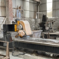 Profilage linéaire à 2 lames pour marbre et granit, pour balustres et plaques courbes