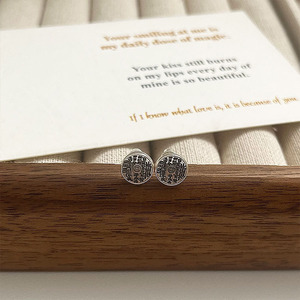 Pendientes de Plata de Ley 925 Kaiming, Diseño de Moneda Fantasma de Montaña Estilo Chino, para Uso Diario - Product Image 2