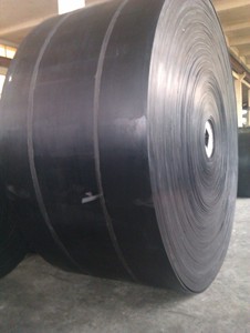 Sabuk Konveyor Industri Chevron Tugas Berat Tahan Abrasi <span class=keywords><strong>4</strong></span> Lapis Standar DIN YUPHENG untuk Pertambangan Batubara Karet ISO9001 - Product Image 3