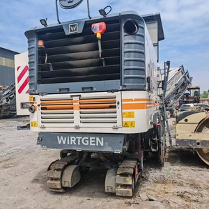 Fresadora en Frío Wirtgen 195 Plus con Potencia de 447 kW, Escarificador de 2000 mm de Ancho y 330 mm de Profundidad para Mantenimiento de Pavimentos - Product Image 2