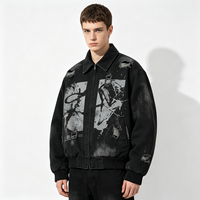 Jaket Kerja Hitam Robek Bergaya Distressed Kornit DTG Abstrak Seni Cetak Blok Efek Pudar dan Usang dengan Ritsleting Model Bomber Streetwear