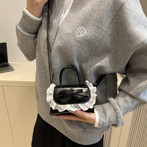 Bolso de Mano de Encaje Personalizado al por Mayor para Mujer, Nuevo, Fresco y Dulce, de un Solo Hombro, Bandolera, Moderno, Casual, Versátil, Pequeño - Product Image 4