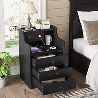 Vente directe d'usine, station de charge USB noire mate avec protection surélevée, armoire de chevet miniature à trois tiroirs pour chambre à coucher