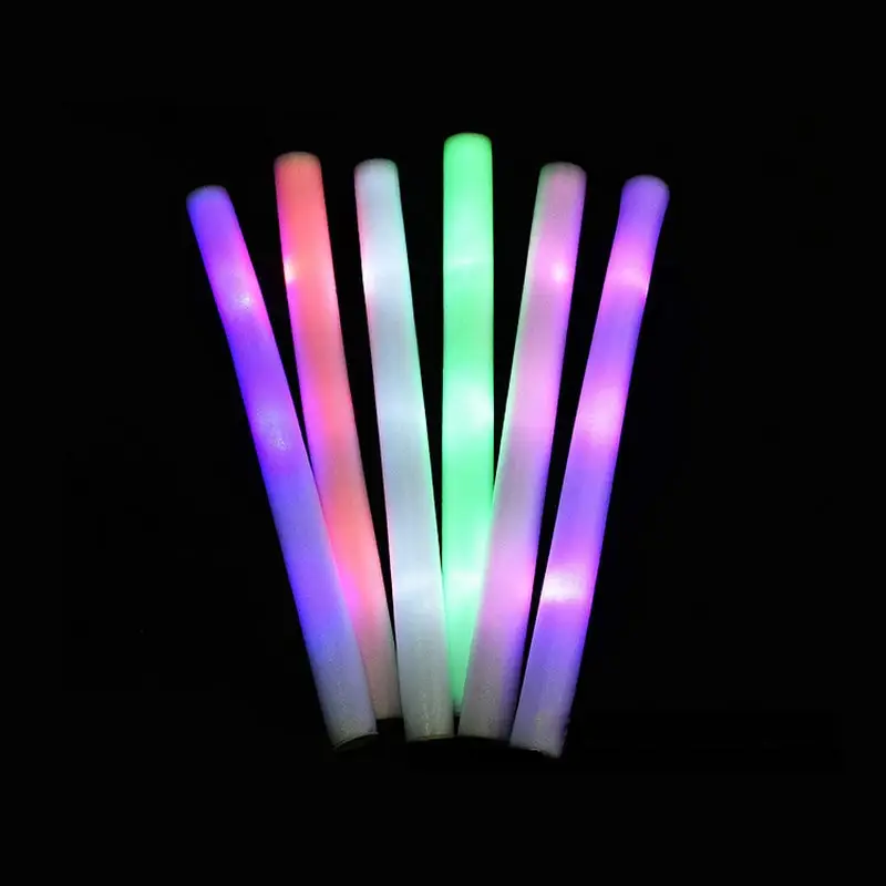 Custom Party Glow In Dark Led Foam Sticks Foam White Led Sticks Led colorato Light Up spugna fluorescente Baton