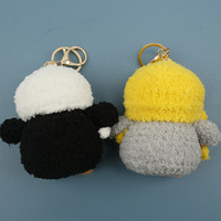 Porte-clés pingouin amigurumi mignon fait main en peluche au crochet, mini poupée animale 3D tricotée en polaire sherpa, breloque de sac, pendentif de sac à dos