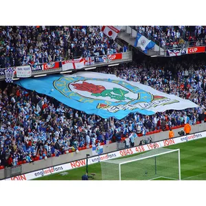 Bandiera nazionale della folla di sublimazione della tintura di colore pieno di sport di calcio di grande formato su misura promozionale
