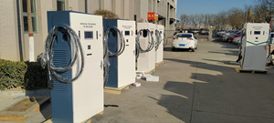 Cargador Rápido Universal de 120kW con Dos Conectores, Compatible con CCS2, CCS1, GBT y NACS, Estación de Carga Rápida de Alta Velocidad para Vehículos Eléctricos - Product Image 4