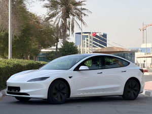 รถยนต์ไฟฟ้าเทสล่า รุ่น 3 ลองเรนจ์ ไฮแลนด์ ปี 2024 - Product Image 5