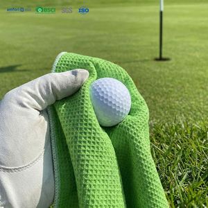 Toalla de Golf de Microfibra Hipoalergénica Ecológica con Impresión por Sublimación, Alta Calidad, Multicolor, Personalizada - Product Image 2
