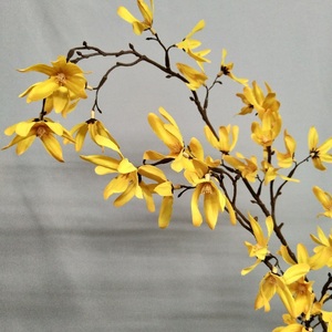 Hesper Vente en gros Événement de mariage <span class=keywords><strong>D</strong></span>écoratif Soie Jaune Orange <span class=keywords><strong>Forsythia</strong></span> Fleurs Tiges <span class=keywords><strong>Forsythia</strong></span> Branches <span class=keywords><strong>Forsythia</strong></span> Artificielle - Product Image 3