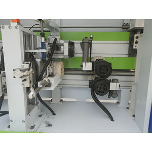 Machine à chantourner les bords en aluminium alvéolé JUNDE 30KW 380V à haute productivité pour le traitement des panneaux de portes et de placards muraux - Product Image 4