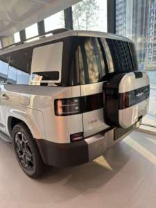 BYD Bao Tai 7 PHEV SUV 5 ที่นั่ง >700 กม. ระยะทางวิ่งด้วยไฟฟ้า ขับเคลื่อน 4 ล้อ แบตเตอรี่ Blade กำลังมอเตอร์ 150-200 กิโลวัตต์ ชาร์จเร็ว 50-70 กิโลวัตต์ชั่วโมง ความเร็วสูงสุด 190 กม./ชม. - Product Image 5