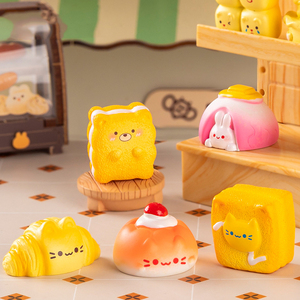 Lindas Miniaturas de Resina de Comida: Pan y Tarta para Decoración de Escaparates, Pequeños Adornos de Postres y Accesorios DIY - Product Image 4