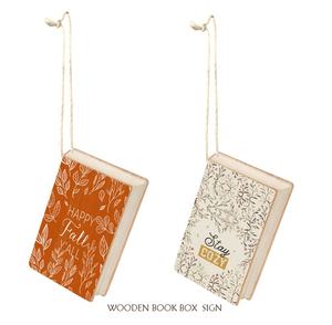 Ornement de Noël écologique pour les amoureux des livres, motif bibliothécaire peint, livres empilés, décoration d'étagère et de bibliothèque - Product Image 2