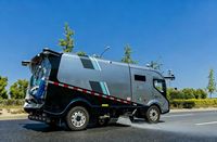 Balayeuse routière électrique autonome AOMAN avec moteur et engin pour l'entretien des routes municipales, des aéroports et des parcs