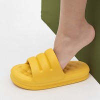 Zapatillas de plataforma gruesa sofá suave EVA color puro hombres y mujeres baño interior moda verano tobogán