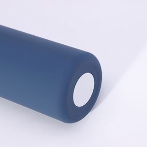 Gourde isotherme de style moderne 550 ml en acier inoxydable avec poignée en silicone portable pour la salle de sport et les activités de plein air - Product Image 2