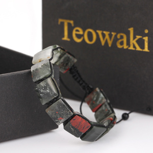 <span class=keywords><strong>Bracelet</strong></span> artisanal TeoWaki en pierre de sang africaine, cordon en macramé noir réglable avec perles rectangulaires en pierre de sang - Product Image 2