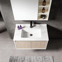 Ensemble de meuble-lavabo mural moderne et compact avec armoire miroir et étagères de rangement ouvertes
