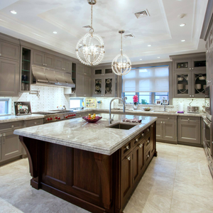 Armoire de <span class=keywords><strong>cuisine</strong></span> classique en forme de U, armoire à portes en bois massif de gris, <span class=keywords><strong>grand</strong></span> Island, <span class=keywords><strong>placard</strong></span> de <span class=keywords><strong>cuisine</strong></span> personnalisé - Product Image 1