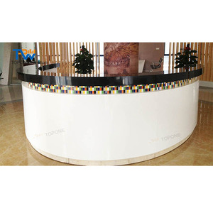 Mostrador de Barra Curvo y Elegante de Mármol con Iluminación LED, Diseño Moderno para Uso Comercial en Hoteles y Centros Comerciales - Product Image 2