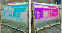 Verre décoratif pour mur rideau creux, revêtu par diffraction laser, en verre dichroïque coloré bleu, vert, orange, irisé, pour hall d'hôtel