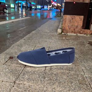 Chaussures plates pour hommes personnalisées, printemps-été, légères, à enfiler, antidérapantes, respirantes, style décontracté pour la marche - Product Image 3