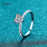 Anneaux en moissanite certifiés VVS1 de couleur D ronde en argent sterling 925 de qualité supérieure, vente en gros par le fabricant