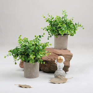 Planta Artificial Cilíndrica con Simulación de Pulpa - Follaje Realista para Escritorio con Maceta de Textura Natural - Product Image 1