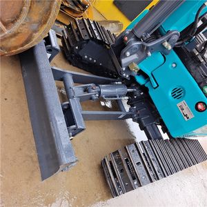 NOUVEAU ! Mini-excavatrice Sunward 18UF-1 – Nouvelle arrivée de la célèbre marque chinoise Sunward – Excavatrice de 1,8 tonne pour travaux de terrassement - Product Image 6