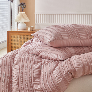 Ensembles de housse de couette à rayures de printemps en gros 3pcs couleur unie couvre-lit ensemble de literie King Size - Product Image 1