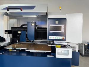 Machine de découpe laser picoseconde à fibre optique pour <span class=keywords><strong>verre</strong></span>, idéale pour la découpe de <span class=keywords><strong>verre</strong></span> saphir pour lits doubles - Product Image 6