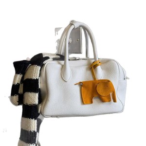 Sac à main bandoulière pour femme, grande capacité, sac à épaule simple et décontracté pour les trajets quotidiens, bleu Klein - Product Image 5