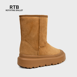 أحذية ثلوج شتوية مقاومة للماء من جلد الغزال والصوف قطعة واحدة مضادة للانزلاق أحذية كلاسيكية متعددة الاستخدامات من Uggs - Product Image 3