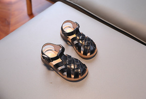 Sandali Estivi per Bambini 2026 Nuovi Modelli all'Ingrosso, Scarpe da Spiaggia con Suola Morbida e Cinturino per Bambine e Bambini - Product Image 5